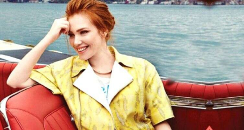 Elçin Sangu saçlarını kestirdi, hayranları ikiye bölündü