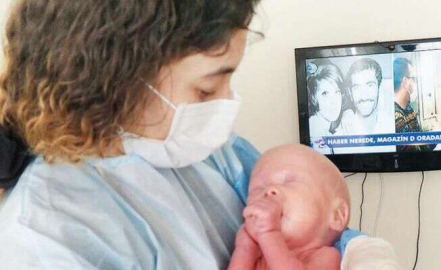 'Yılan bebek' 1 yasında