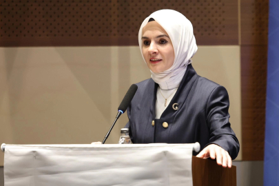 Bakan Göktaş'tan, Fransa'daki Türk aileye başsağlığı telefonu