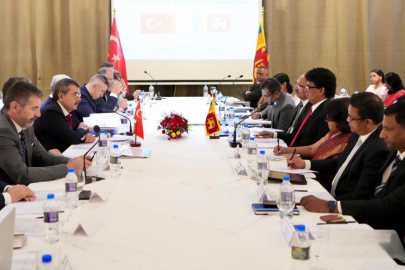 Bakan Tekin Türkiye-Sri Lanka iş birliği toplantısında