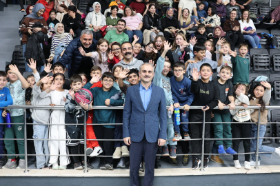 Kocaeli'de Başkan Çiftçi basketbolsever miniklerle buluştu