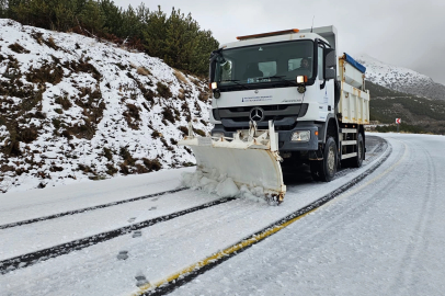 İzmir’in 6 ilçesinde karla mücadele
