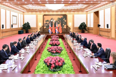 CGTN: Farklılıkların ötesinde: İngiltere Başbakanı uzun süredir beklenen Çin ziyaretini neden 'devasa bir fırsat' olarak tanımlıyor?