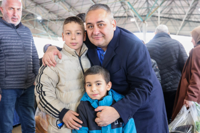 Keçiören Ufuktepe Semt Pazarı'nda Başkan Özarslan ilgisi