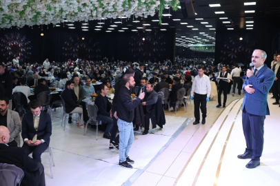 Çayırova'da Başkan Çiftçi’den gençlere müjde