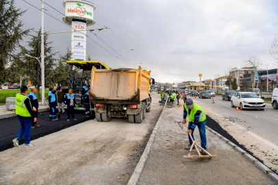 Malatya'da çevreyolu yan yolları yenileniyor