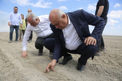 Konya'da PANKOBİRLİK pancar ekimine başladı