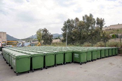 Bornova’ya 325 yeni çöp konteyneri