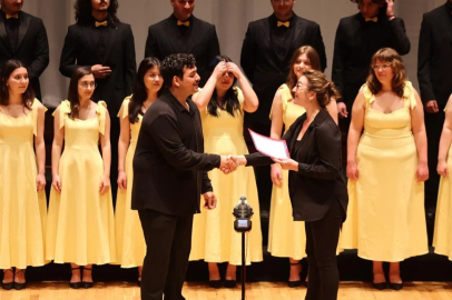 İzmir Uluslararası Çoksesli Korolar Festivali başladı