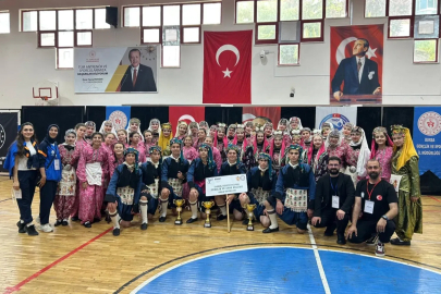 İnegöl Belediyesi Halk Dansları bölge finallerinde 3’te 3 yaptı