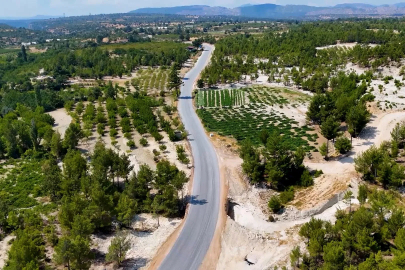 Mersin Gülnar’da yol ağı güçleniyor