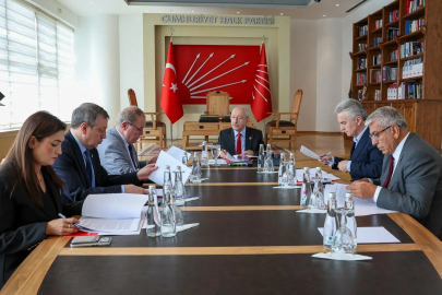 CHP Ekonomi Masası borsa gündemiyle acil toplandı