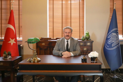 Kayseri Melilgazi'den öğrencilere kırtasiye desteği