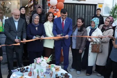 Kütahya’da Düş Bahçesi Sanat ve Bilim Atölyesi açıldı