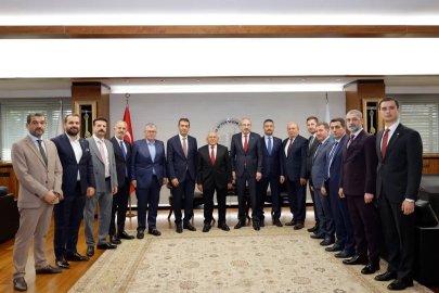Kayseri Büyükşehir güven tazeleyen başkanları ağırladı