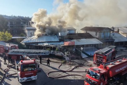 Düzce Bahçeşehir’de çatı yangınına anında müdahale