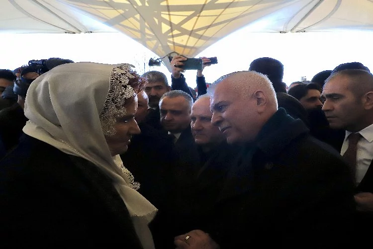 Akşener, İYİ Partili Koray Aydın'ın annesinin cenazesine katıldı