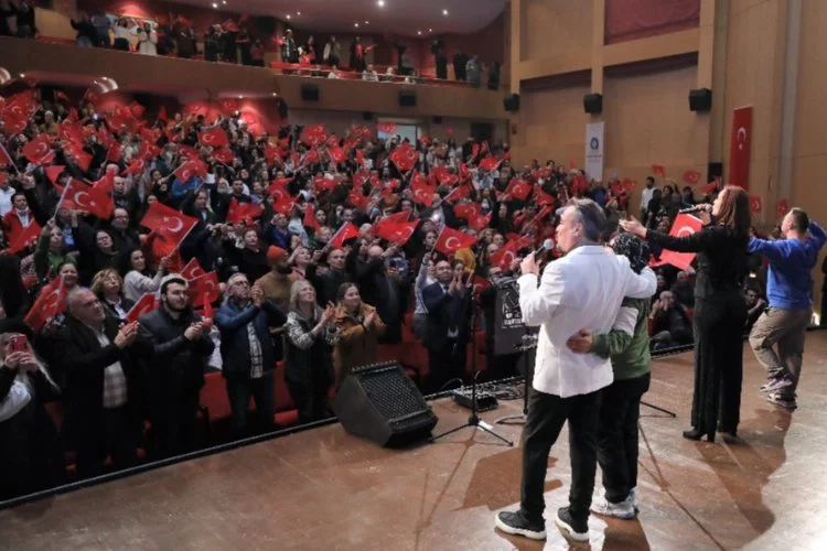 Cem Karaca, Barış Manço, Erkin Koray, Neşet Ertaş konserle anıldı