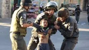 İsrail askerleri 2 Filistinli çocuğu alıkoydu
