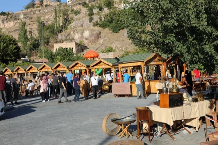 Kayseri Talas'ta Antika Pazarı yarın kurulacak