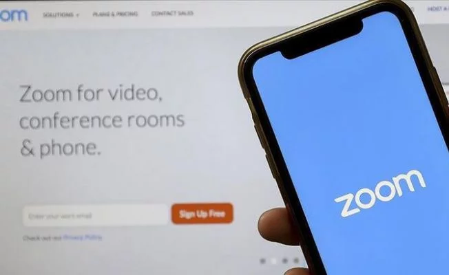 Zoom 2021’de 1 milyar doların üzerinde gelir elde etti
